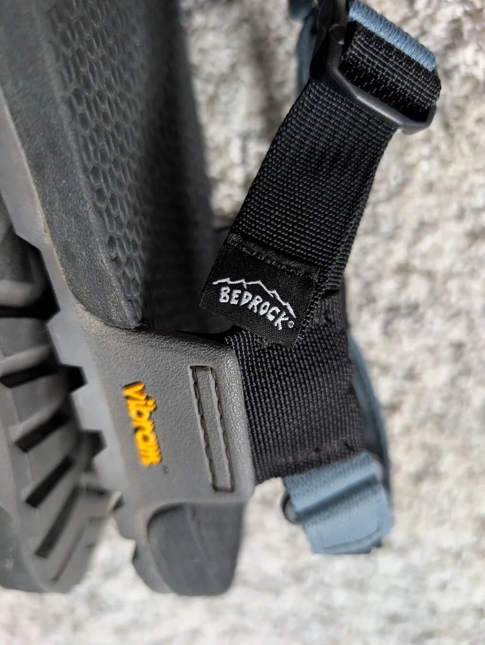 Bedrock cairn evo